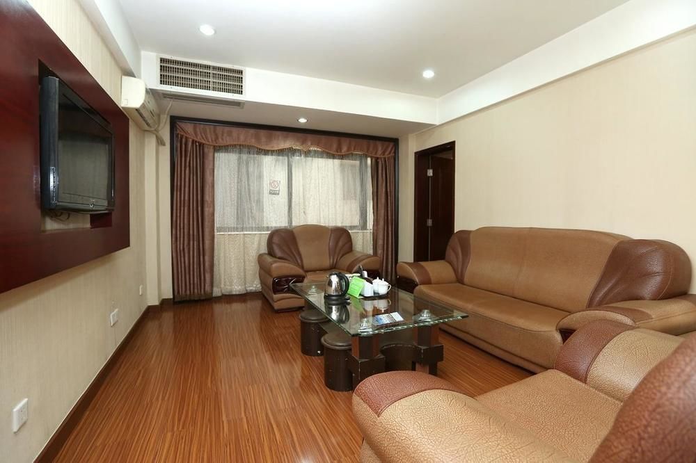 גואנגג'ואו Yile Hotel מראה חיצוני תמונה